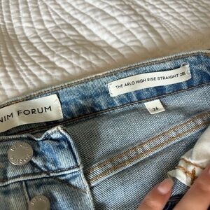 SOLD: Aritzia Denim Forum Jeans